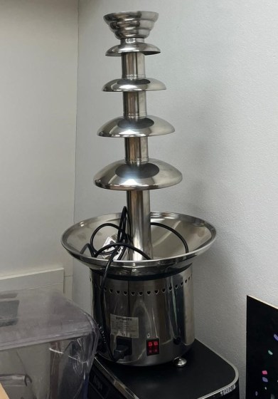 Chocolate Fountain Machine Pic 03 (2)